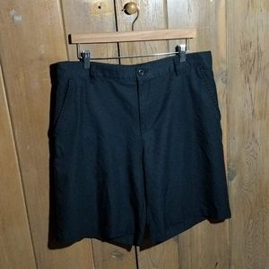 Izod Men's Classic Fit Golf Shorts 34W